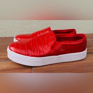 Sam Edelman Lacey Woman's Leather Crocodile Print Red Platform Slip Ons Size: 9M
